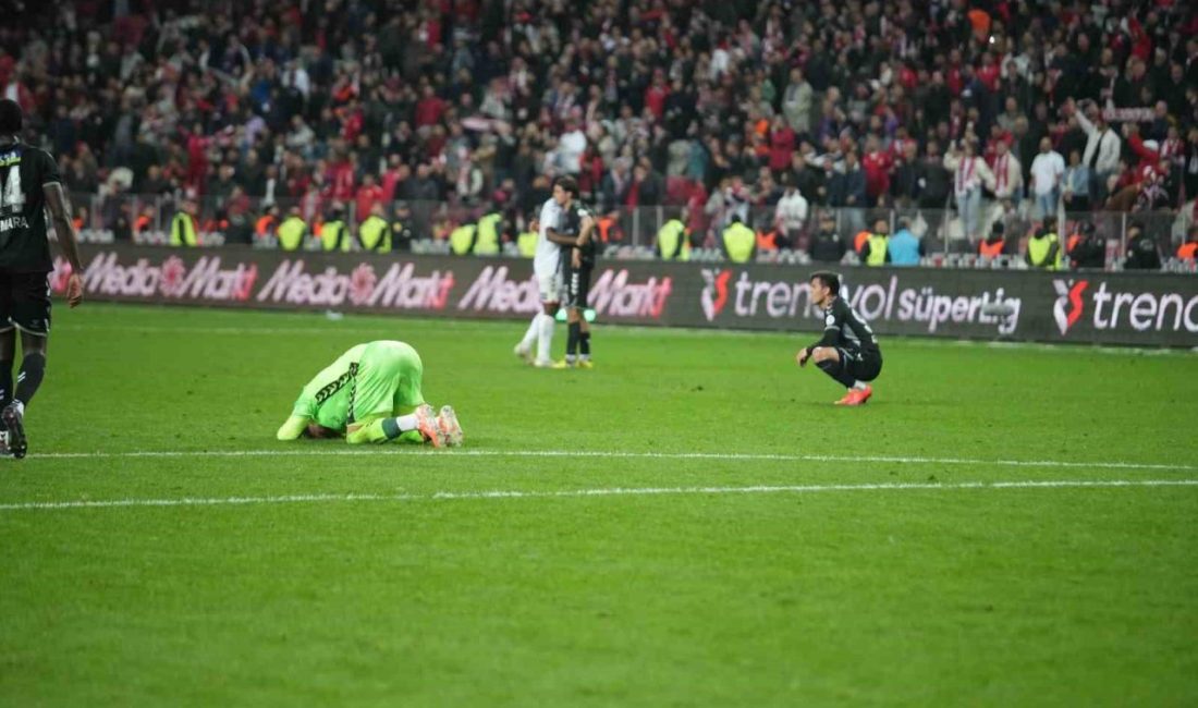 Sivasspor, deplasmanda karşılaştığı Samsunspor’a 1-0 mağlup olarak ligden düştü. Maçın