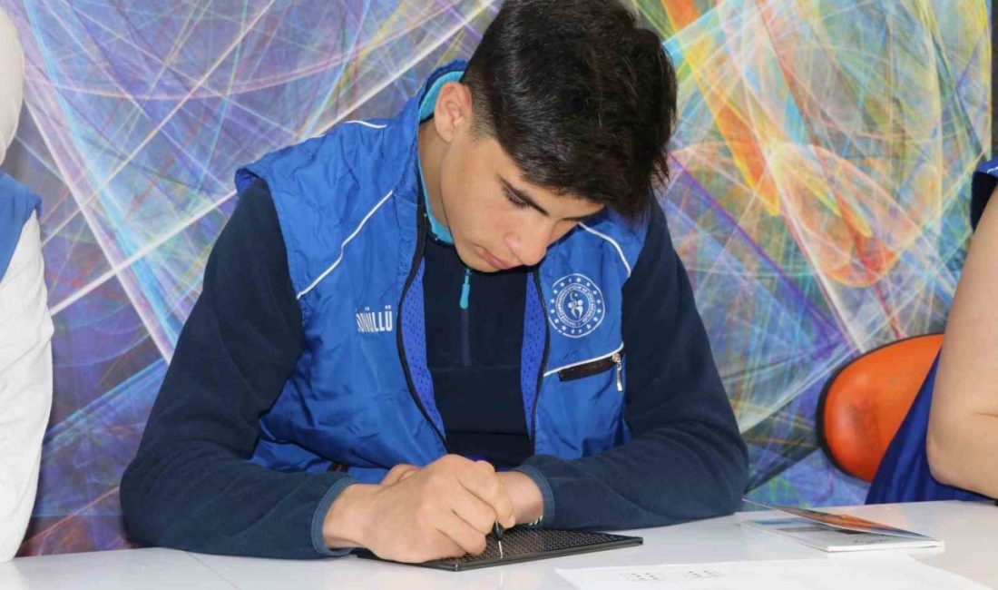 Sivas Farabi Gençlik Merkezi bünyesinde faaliyet gösteren Engelsiz Yaşam Kulübü,