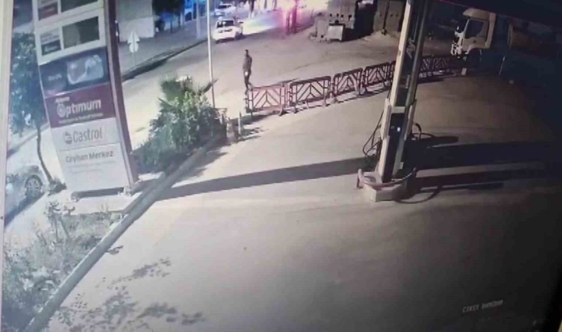 Sokakta karşılaştığı eski kocasını tabancayla vurdu… O anlar kamerada Adana’nın Ceyhan ilçesinde bir kadın, sokakta karşılaştığı eski eşini tabancayla
