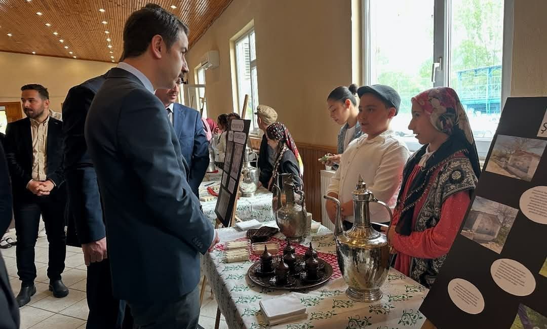 Bolu’nun tarihi ilçesi Mudurnu’da öğrencilere ilçenin değerleri, kültürel mirasları tanıtıldı.