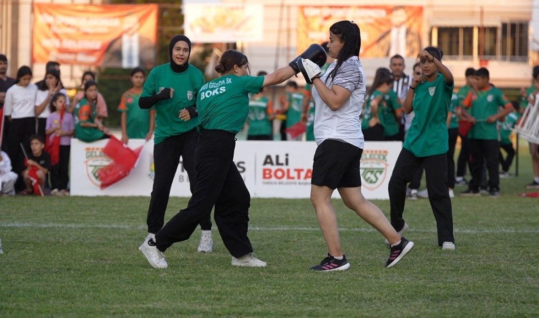 Mersin Tarsus’ta, 19 Mayıs Atatürk’ü Anma, Gençlik ve Spor Bayramı,