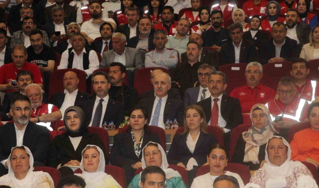 TBMM Başkanı Kurtulmuş: “Artık bu coğrafyanın insanları yan yana omuz omuza yetti artık diyerek büyük bir millet olarak ayağa kalkacak” Türkiye Büyük Millet Meclisi (TBMM) Başkanı Numan Kurtulmuş, “Şimdi diyoruz