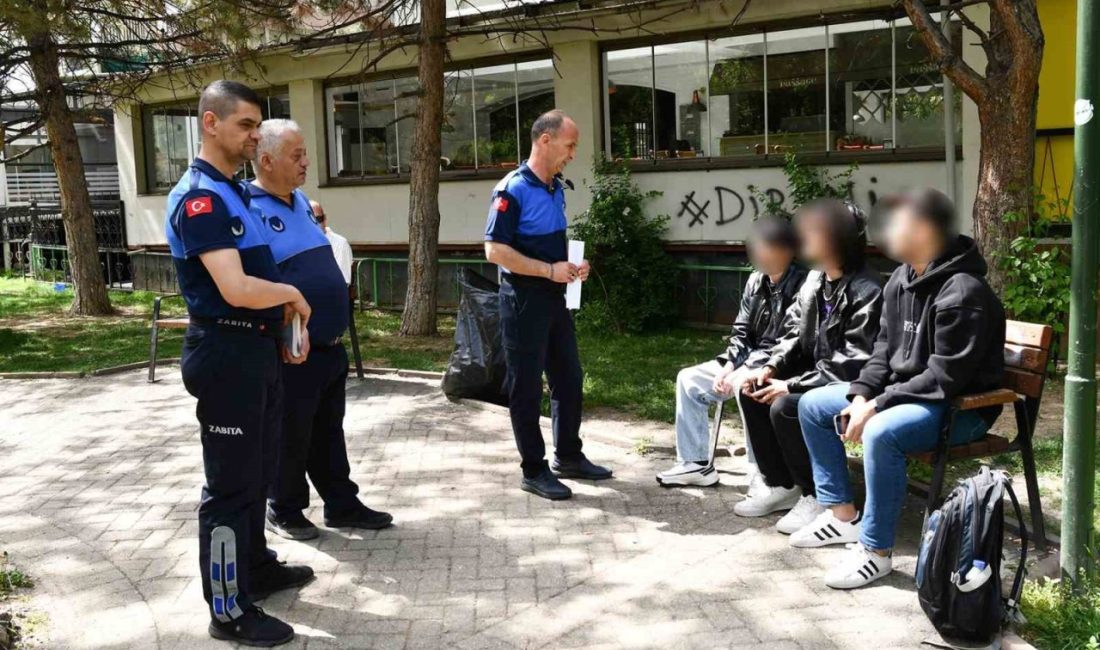 Tepebaşı Belediyesi Zabıta Müdürlüğü ekipleri, “Tertemiz Eskişehir” kampanyası kapsamında şehir