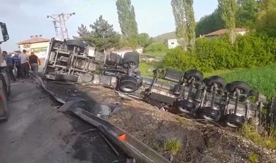 Yozgat’ta kontrolden çıkan tırın şarampole devrildiği kazada sürücü yaralandı. Edinilen