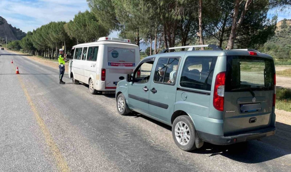 Trafik kurallarına uymayan sürücüler jandarmadan kaçamadı Aydın’ın Köşk ilçesinde jandarma ekiplerince yapılan yol kontrollerinde, kurallara uymadığı