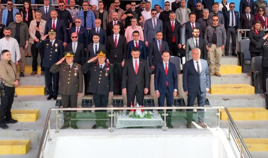 Tunceli Valisi Tekbıyıkoğlu, İçişleri Bakanlığı emrine alındı Tunceli Valisi Bülent Tekbıyıkoğlu, İçişleri Bakanlığı emrine alındı. İçişleri Bakanlığından