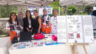 Tunceli’de öğrenciler, 4006 TÜBİTAK Bilim Fuarı’nda deprem bilincine dikkat çekti.