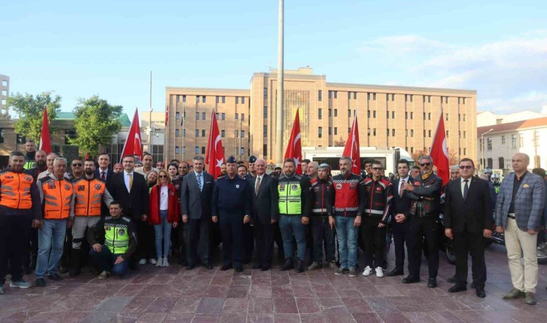 Odunpazarı Kaymakamlığı tarafından düzenlenen etkinlik kapsamında, motosiklet ve vosvos kortejleriyle