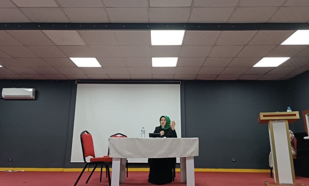 Tutak’ta “Aileyi Ayakta Tutan Değerler” konulu konferans düzenledi. Ağrı’nın Tutak ilçesinde ?Tutak İlçe Müftülüğü 2025 Aile yılı etkinlikleri