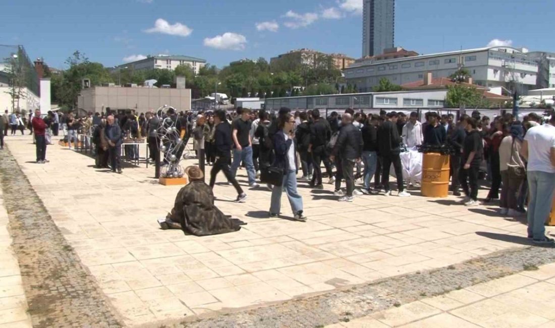 İstanbul Gelişim Üniversitesi’nin düzenlediği SATMER Kültür ve Sanat Festivali’nin açılışı