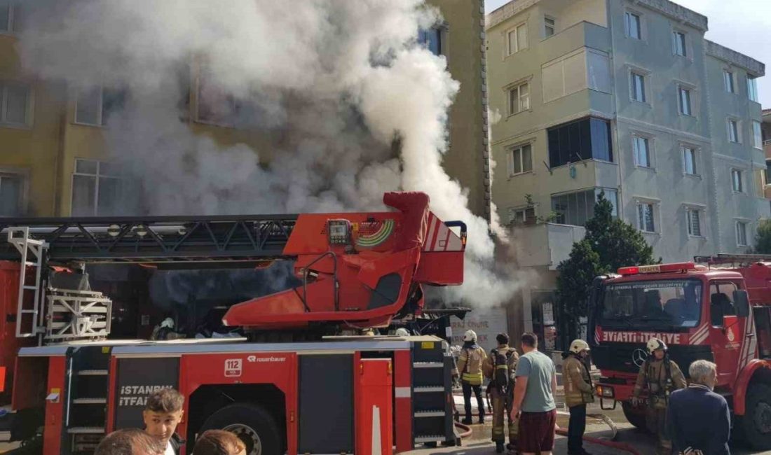 Ümraniye’de 5 katlı binanın giriş katında bulunan ucuzluk pazarında çıkan