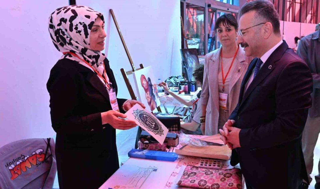 Vali Aksoy Genç Sanat Çalıştayı’na katıldı Eskişehir Valisi Hüseyin Aksoy, Türk Dünyası Bilim, Kültür ve Sanat