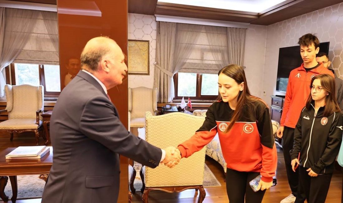 Vali Ali Çalgan şampiyon sporuları tebrik etti Çorum Valisi Ali Çalgan, Türkiye genelinde farklı branşlarda düzenlenen ulusal