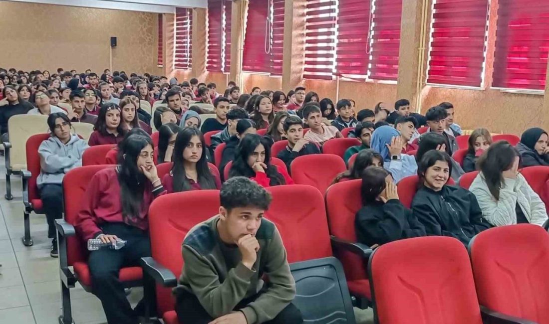 Van Büyükşehir Belediyesi öğrencileri sokak hayvanları hakkında bilgilendirdi Van Büyükşehir Belediyesi, öğrencilere sokak hayvanları hakkında seminer verdi. Sahipsiz