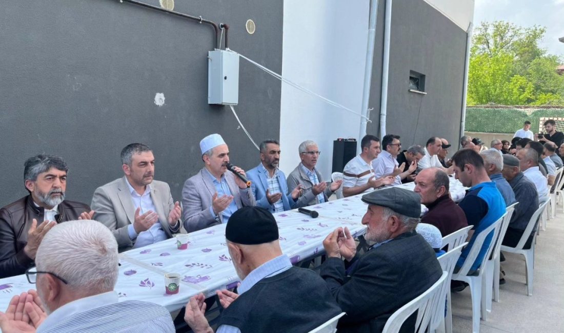 Amasya’da Yazı Bağları Mahallesi’nde vatandaşlar, yağmur ve bereket duası için