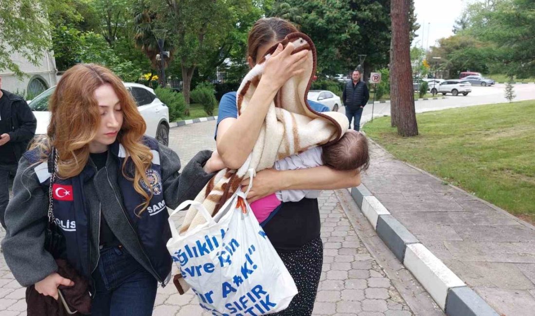 Yeni nişanlanan kadının evinden altınlarını çalan kadın hırsız yakalandı Samsun’da yeni nişanlanan adliye çalışanı kadının evinden altınlarını çalan 21