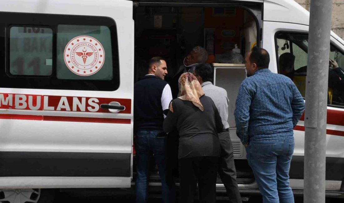 Yozgat’ta 6 aracın karıştığı zincirleme kazada 5 kişi yaralandı. Edinilen