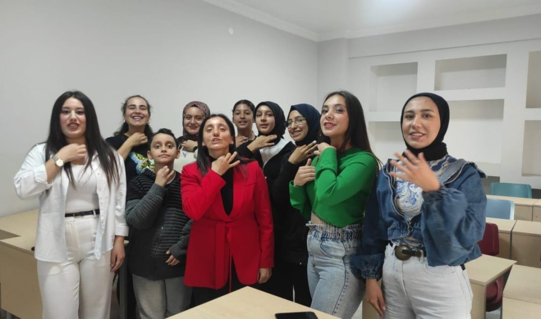 Yozgat’ta verilen işaret dili eğitimi sayesinde engelli bireylerin hayatını kolaylaştırmak