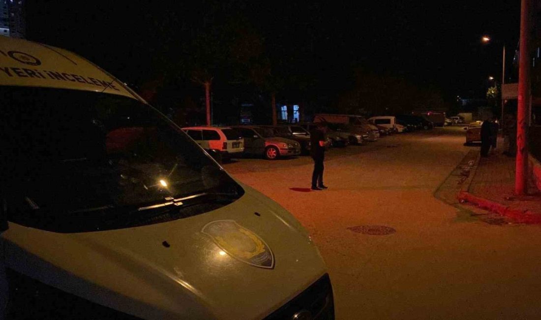17 yaşındaki genç, tanımadığı şahıslar tarafından bıçaklandı Konya’da 17 yaşındaki genç, tanımadığı şahıslarla girdiği tartışmada bıçaklandı. Olay