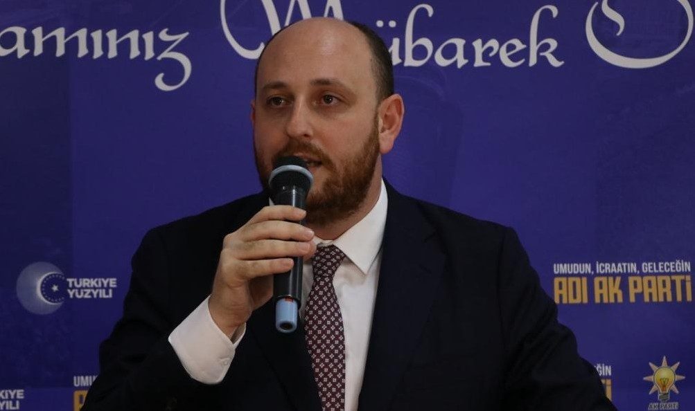 AK Parti Genel Başkan Yardımcısı Büyükgümüş, Yalova’da partisinin bayramlaşma programına katıldı AK Parti Genel Başkan Yardımcısı ve Yalova Milletvekili Ahmet Büyükgümüş,