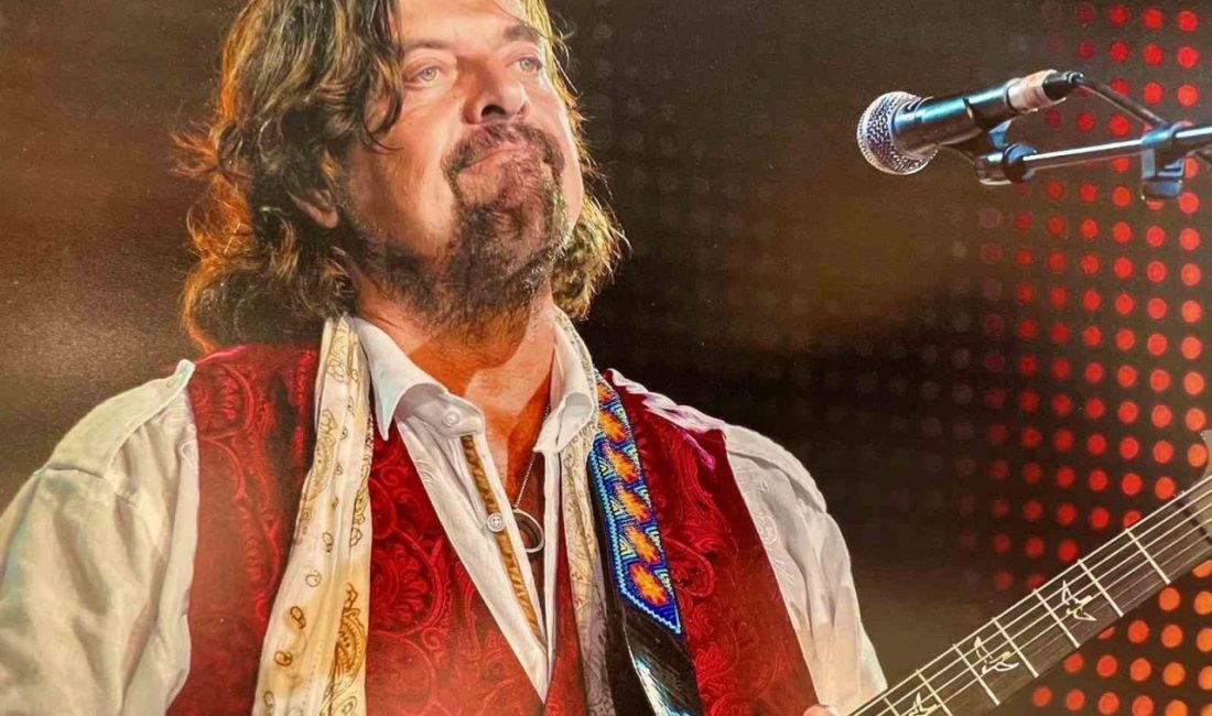 Dünya müzik tarihinin ’ses sihirbazı’ Alan Parsons’ın İstanbul konserine sayılı