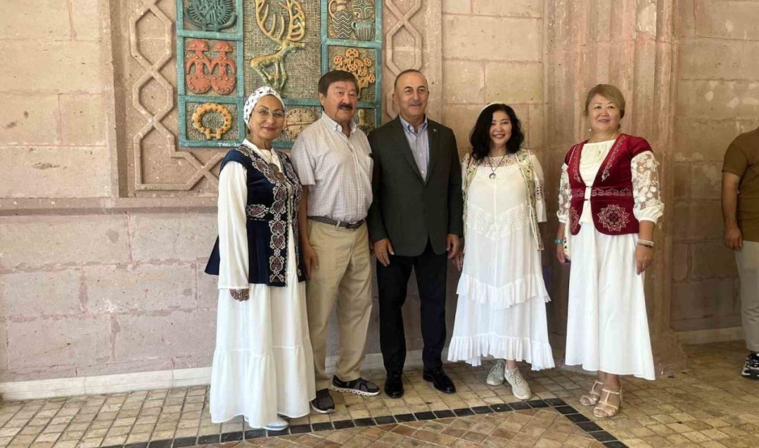 Alanya protokolü bayramda bir araya geldi Alanya’da Kurban Bayramı resmi bayramlaşma töreni Alanya Kaymakamı Dr. Fatih