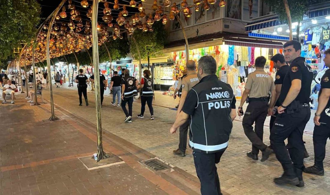 Alanya’da huzur uygulaması Antalya’nın Alanya ilçesinde polis ekipleri tarafından geniş kapsamlı huzur uygulaması