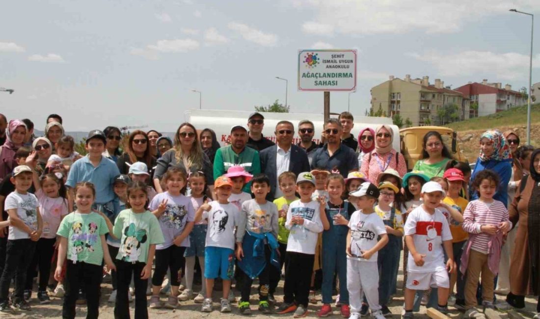 Kayseri Büyükşehir Belediyesi, Kocasinan Parkı ağaçlandırma sahasında 500 adet fidanı