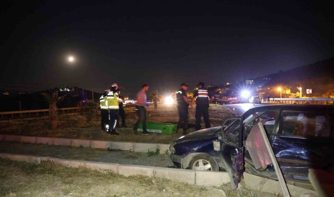 Aydın’da feci kaza… İki otomobil çarpıştı: 2 ölü, 3 yaralı Aydın’ın Efeler ilçesinde iki otomobilin çarpışmasıyla meydana gelen trafik kazasında
