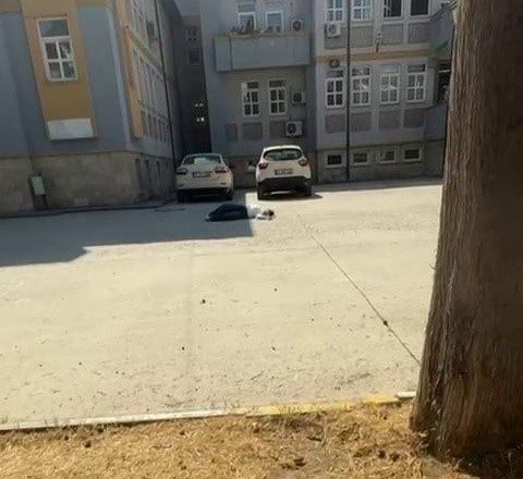 AYT oturumuna TYT belgesiyle geldi: Geleceği bir yıl ertelenen aday, baygınlık geçirdi YKS’nin ikinci oturumu olan AYT sınavına yaklaşık bir saat öncesinden