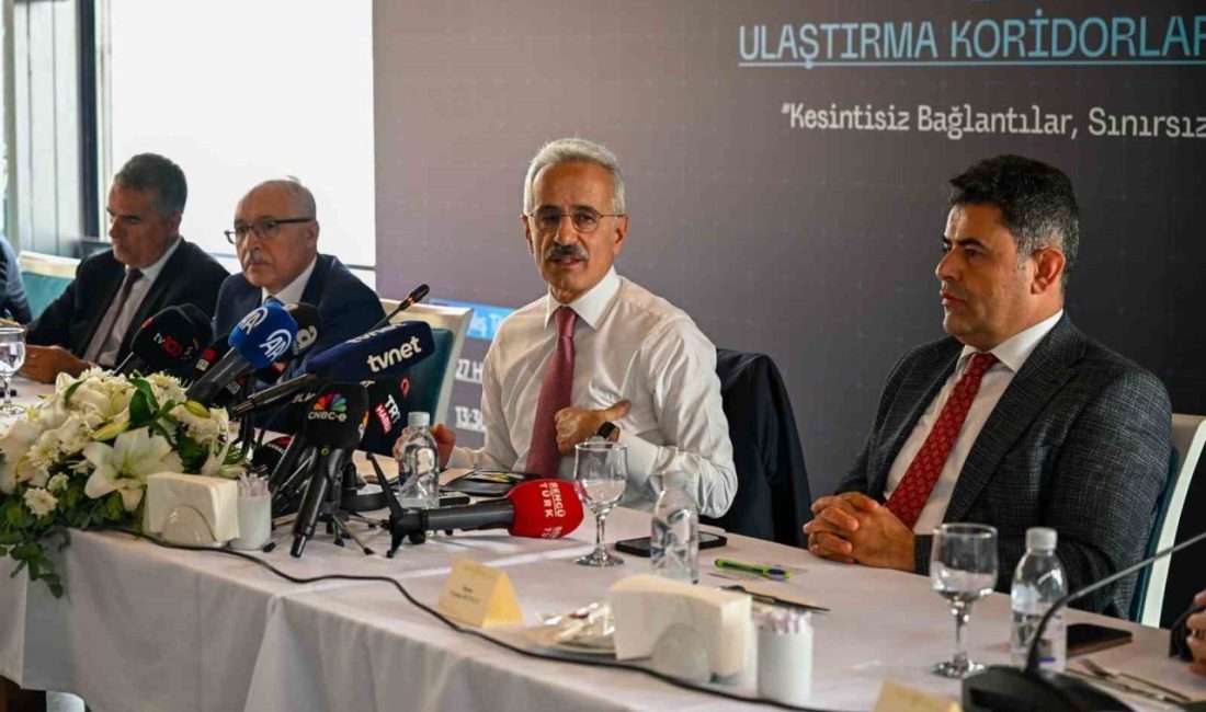 Ulaştırma ve Altyapı Bakanı Abdulkadir Uraloğlu: “70 civarında yap-işlet-devret projesinde