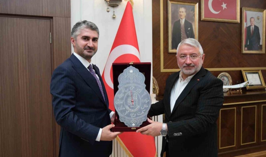 Bakan Yardımcısı Tarıkdaroğlu’ndan Başkan Aşgın’a ziyaret Aile ve Sosyal Hizmetler Bakan Yardımcısı Zafer Tarıkdaroğlu Belediye Başkanı