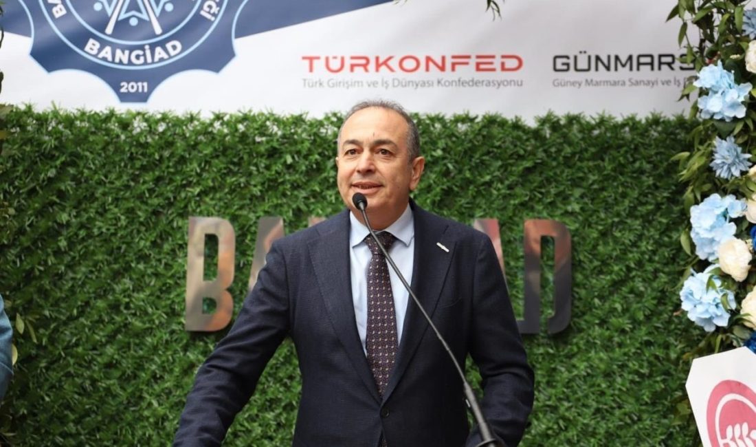 Balıkesirspor’da Başkan Abdullah Bekki ile devam kararı Geçen sezon şampiyonluğu play-off finalinde kaybeden Balıkesirspor’da Abdullah Bekki ve