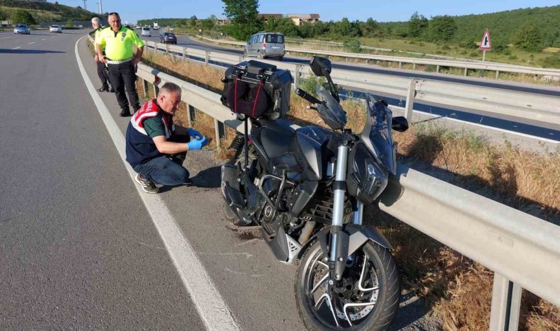 Bariyere çarpan motosiklet 400 metre sürüklendi, sürücü hayatını kaybetti: Kaza anı kamerada Samsun’da bariyere çarpıp devrilerek yaklaşık 400 metre sürüklenen motosikletin sürücüsü