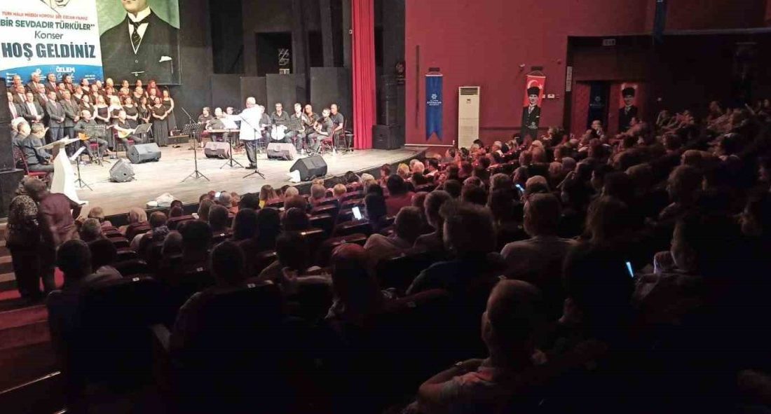 Aydın Büyükşehir Belediyesi, kültür ve sanat etkinlikleriyle kentin sanat yaşamına