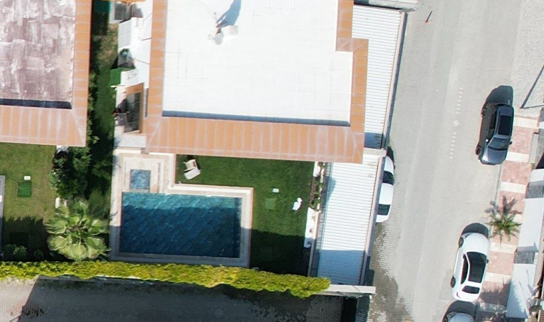 Başkan Zeyrek’in yaralandığı kazada şok detay Manisa Büyükşehir Belediye Başkanı Mimar Ferdi Zeyrek’in elektrik akımına kapılarak