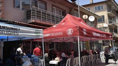 Türkiye’nin ’Bayrak Asan Dayı’ olarak tanıdığı internet fenomeni Salih Tahtalıoğlu,