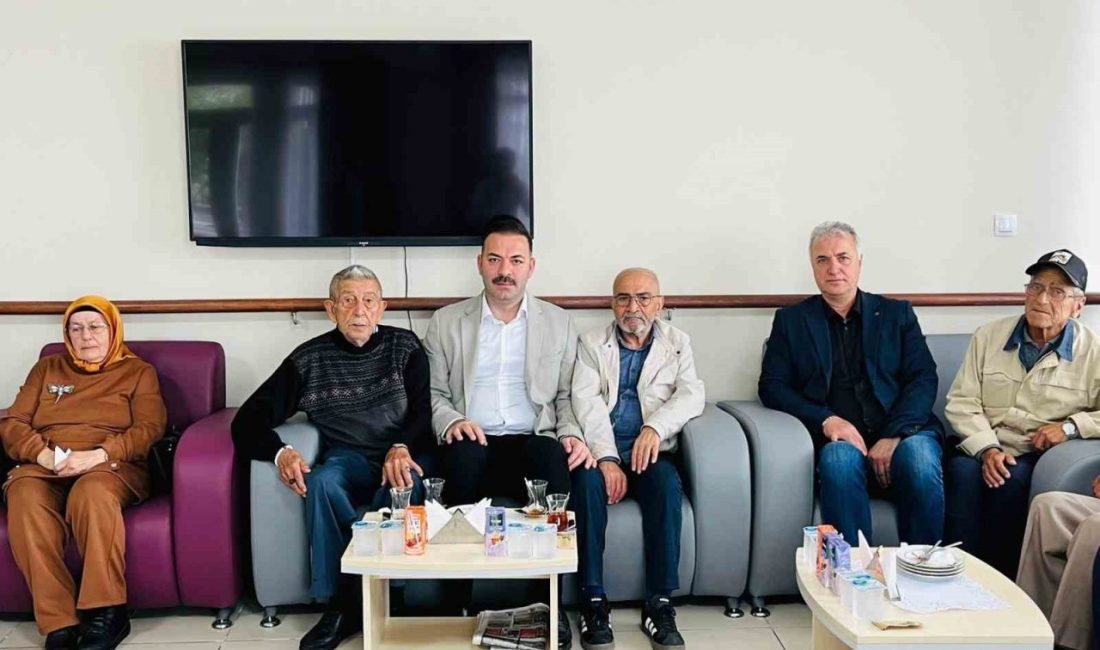 Bayramda huzurevi sakinleri unutulmadı Zonguldak’ta Kurban Bayramı’nın üçüncü gününde Merkez İlçe Başkanı Sezer Köroğlu
