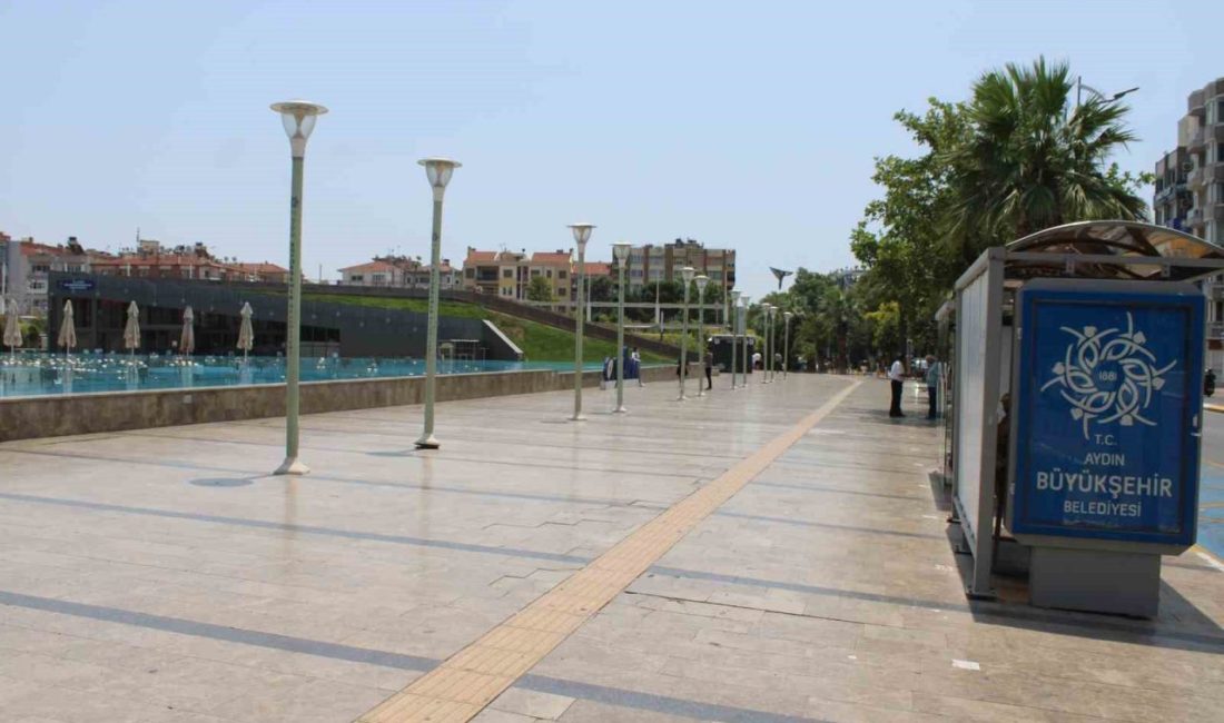 Aydın’da bayram tatilini fırsat bilen bazı vatandaşların turistik bölgelere gitmesi