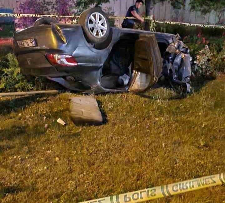 Bayrampaşa’da feci kaza: 1 ölü, 3 yaralı Bayrampaşa’da sürücüsünün kontrolünden çıkıp bariyerleri aşan otomobil, takla attıktan sonra