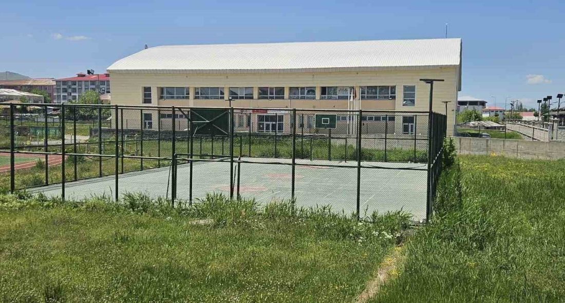 Muş’un Bulanık ilçesi, eski stadyumda yapılacak olan kapsamlı bir yenileme