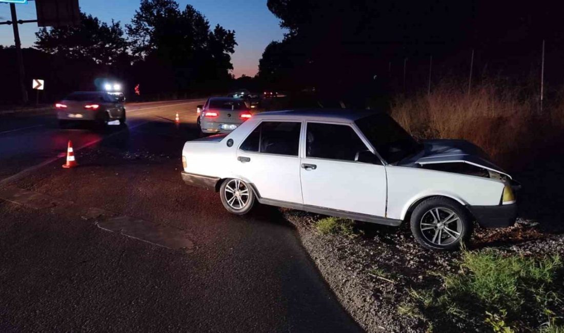 Bursa’da iki otomobil çarpıştı: 2 yaralı Bursa’nın İnegöl ilçesinde 2 otomobilin çarpışmasıyla meydana gelen kazada 2