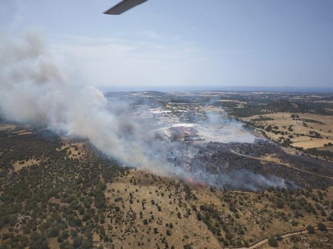 Çanakkale’de tarım arazisinde çıkan ve ormanlık alana sıçrayan yangın kontrol altına alındı Çanakkale’nin Ezine ilçesinde tarım arazisinde başlayan ve ormanlık alana sıçrayan