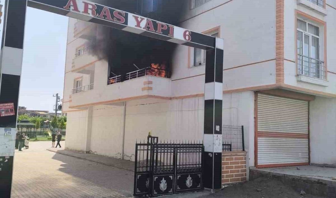 Diyarbakır’da bir evin balkonunda çıkan yangın söndürüldü Diyarbakır’ın Ergani ilçesinde bir evin balkonunda çıkan yangın söndürüldü. Edinilen