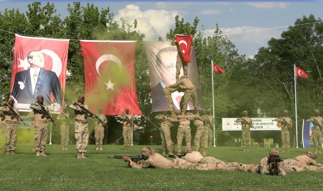 Edirne’de Jandarma Teşkilatı’nın kuruluşunun 186’ıncı yıl dönümü dolayısıyla düzenlenen kutlama