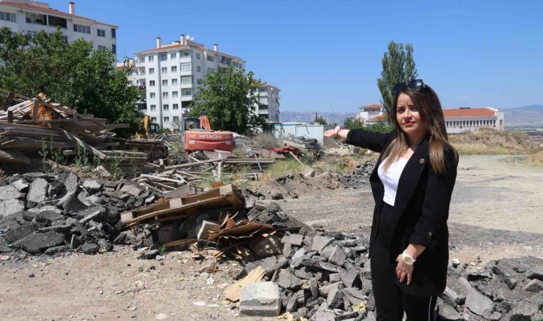 Eskişehir’de bulunan boş arazinin bir inşaat firması tarafından açık depoya