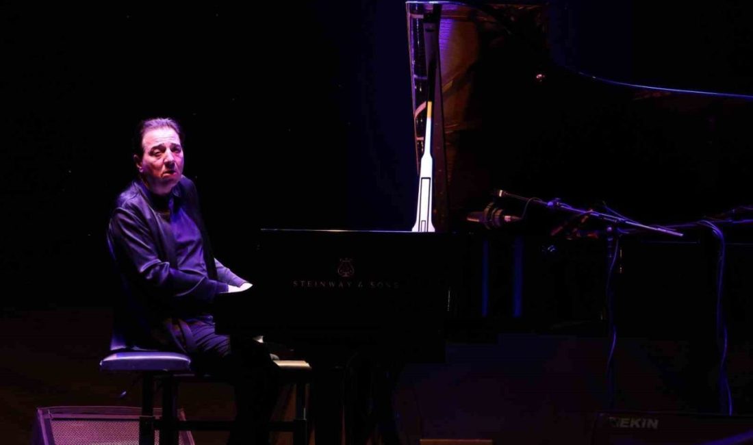 Fazıl Say’ın bestelediği “İznik Türküsü” dünya sahnesinde Bursa Büyükşehir Belediyesi tarafından dünyaca ünlü piyanist ve besteci Fazıl