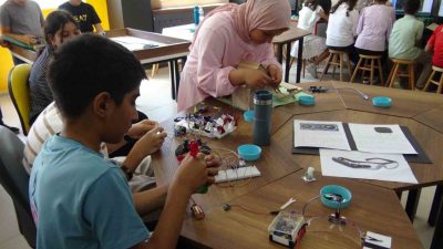 Batman’ın Gercüş ilçesinde yatılı bölge ortaokulu 5. sınıf öğrencileri, robotik