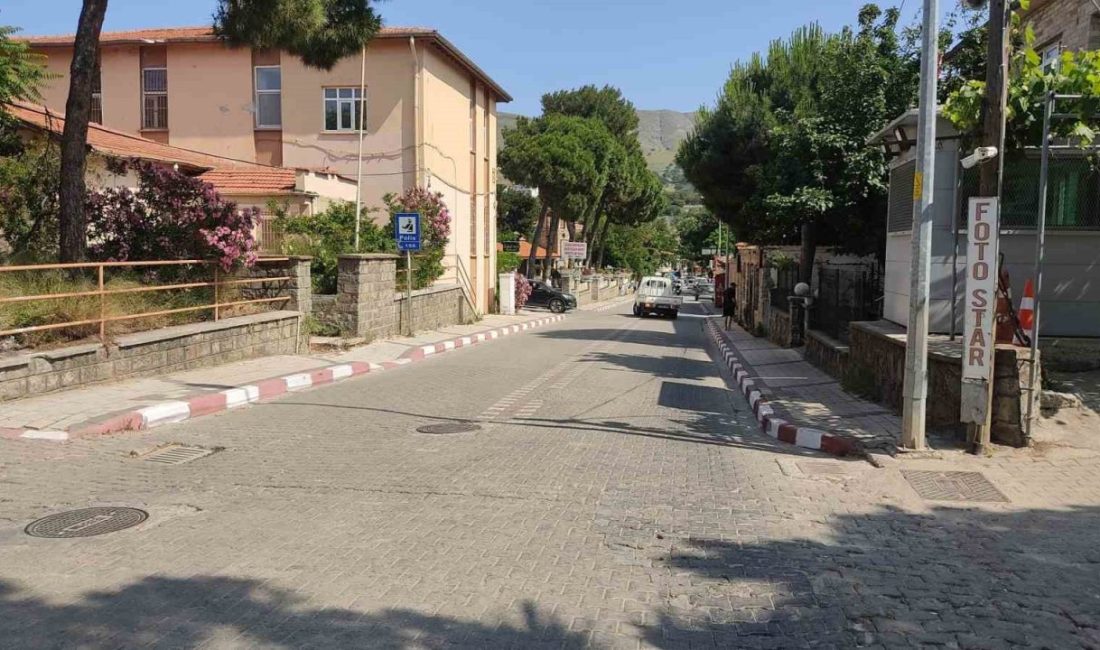 Gökçeada 5.2 büyüklüğünde deprem Çanakkale’nin Gökçeada ilçesi açıklarında Yunanistan’da 5.2 büyüklüğünde deprem meydana geldi.