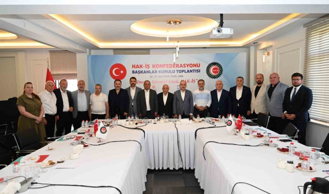 HAK-İŞ: “Kamu Çerçeve Protokolü sürecinin bir an evvel sonuçlanması ve ivedilikle imzalanmasını istiyoruz” Hak İşçi Sendikaları Konfederasyonu (HAK-İŞ) Başkanlar Kurulu Sonuç Bildirgesinde Kamu